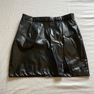 Black leather skirt with slit